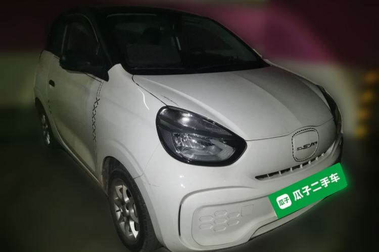 Used Roewe Clever 2022 311km QiQi BoBo Edition Front Right 45 Deg