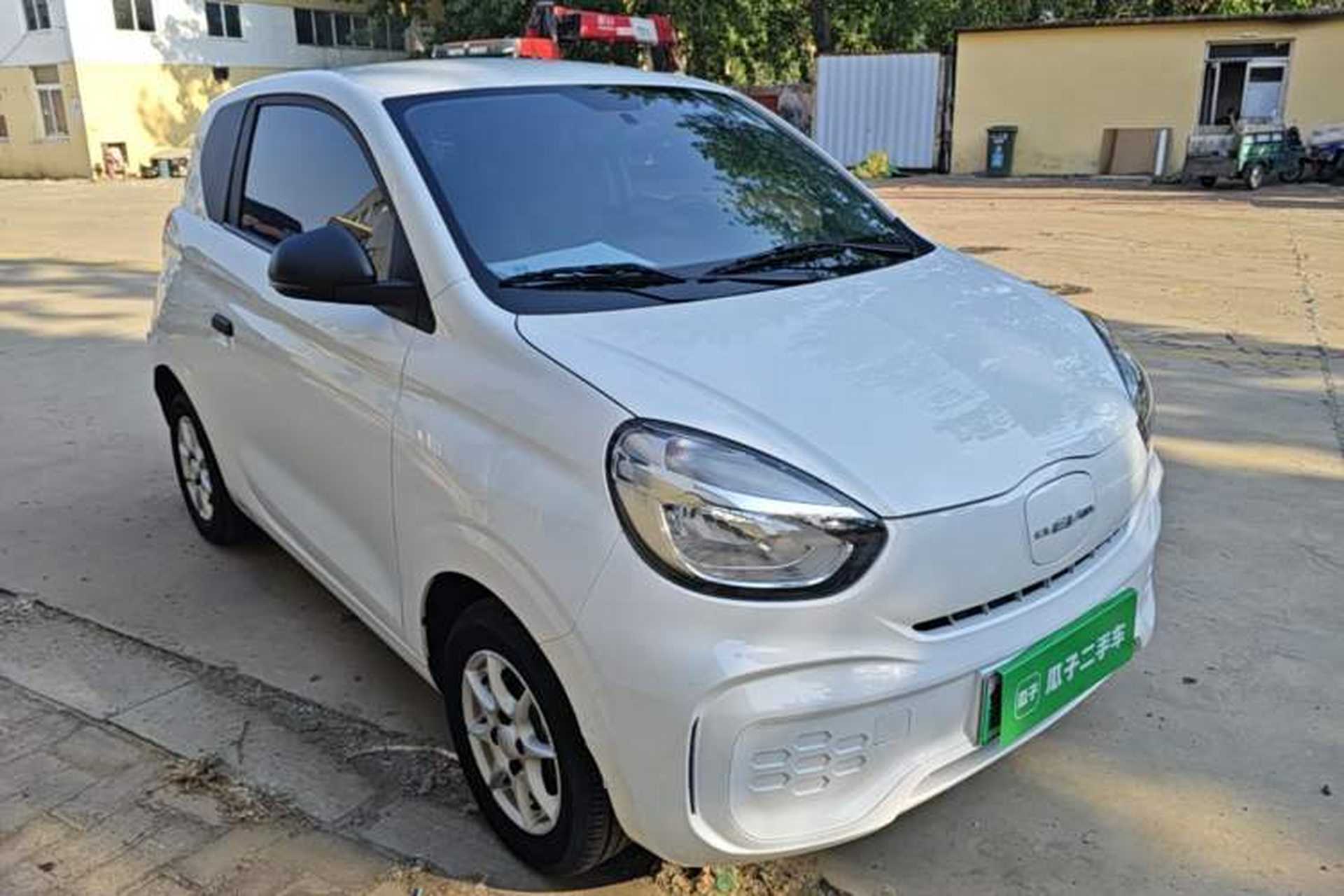 Used Roewe Clever 2022 311km QiQi BoBo Edition Front Right 45 Deg