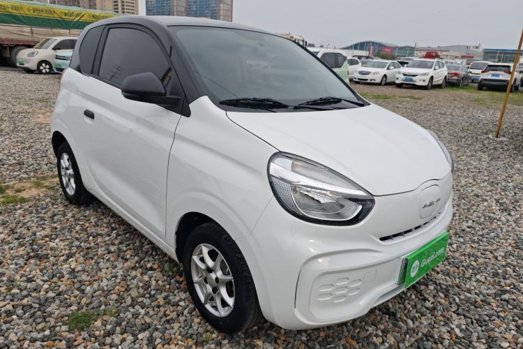 Used Roewe Clever 2022 311km QiQi BoBo Edition Front Right 45 Deg