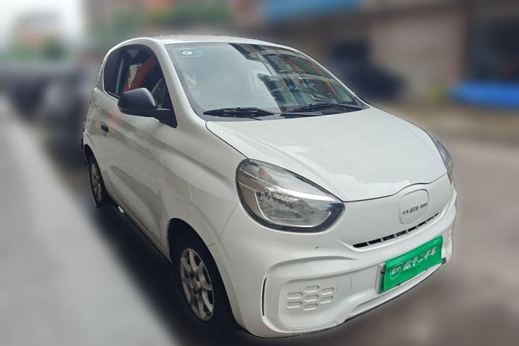 Used Roewe Clever 2022 311km QiQi BoBo Edition Front Right 45 Deg
