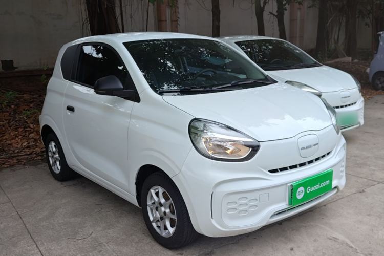 Used Roewe Clever 2022 311km QiQi BoBo Edition Front Right 45 Deg