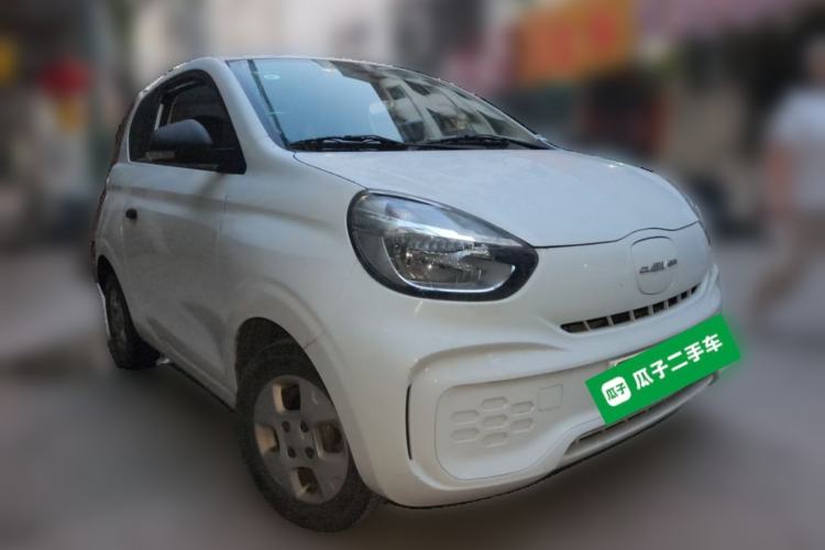 Used Roewe Clever 2022 311km QiQi BoBo Edition Front Right 45 Deg