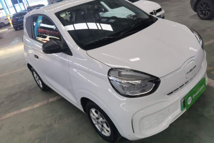 Used Roewe Clever 2022 311km QiQi BoBo Edition Front Right 45 Deg