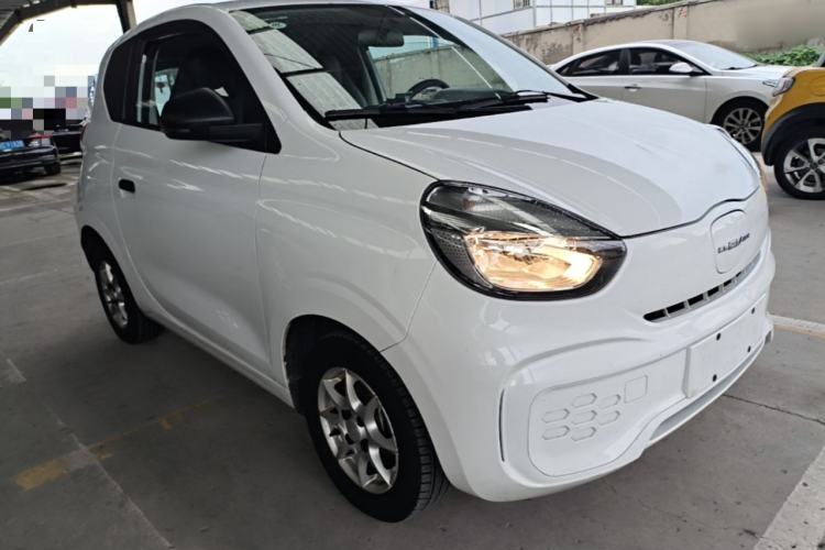 Used Roewe Clever 2022 311km QiQi BoBo Edition Front Right 45 Deg