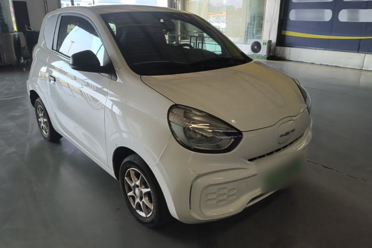 Used Roewe Clever 2022 311km QiQi BoBo Edition Front Right 45 Deg
