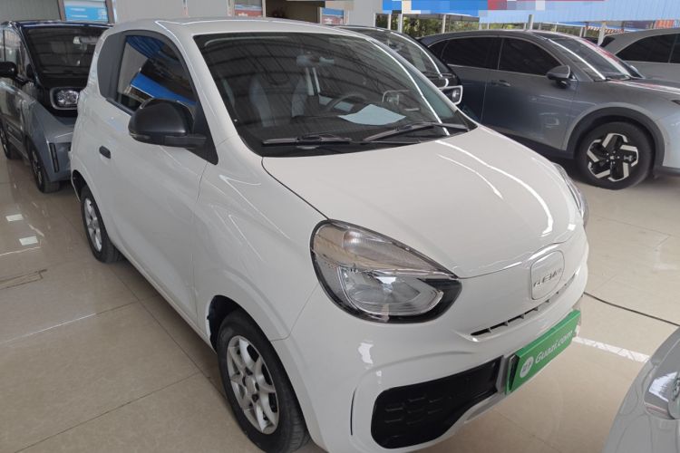 Used Roewe Clever 2022 311km QiQi BoBo Edition Front Right 45 Deg