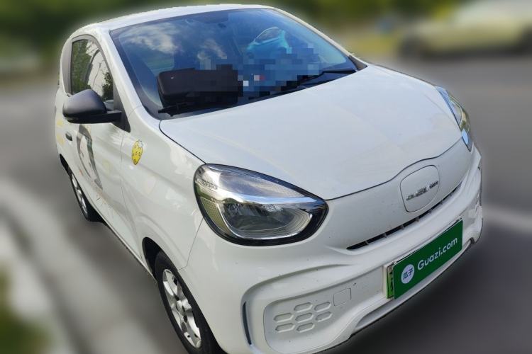 Used Roewe Clever 2022 311km QiQi BoBo Edition Front Right 45 Deg