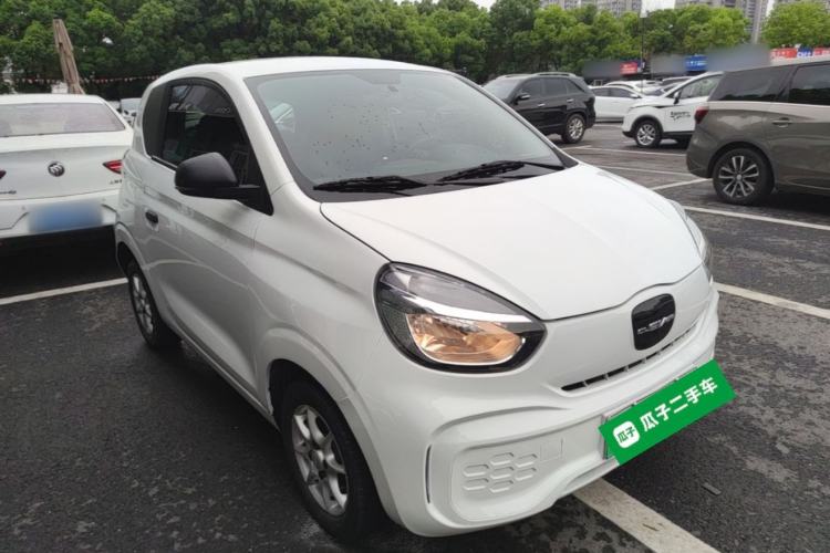 Used Roewe Clever 2022 311km QiQi BoBo Edition Front Right 45 Deg