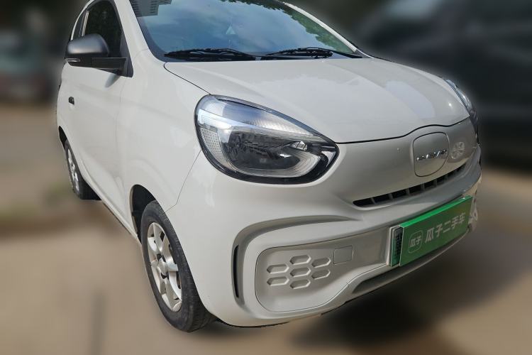 Used Roewe Clever 2022 311km QiQi BoBo Edition Front Right 45 Deg