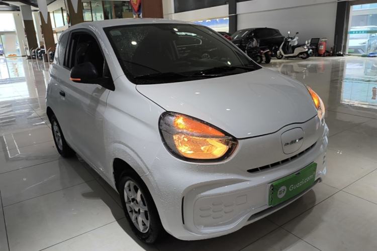 Used Roewe Clever 2022 311km QiQi BoBo Edition Front Right 45 Deg