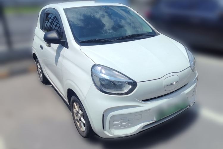 Used Roewe Clever 2022 311km QiQi BoBo Edition Front Right 45 Deg