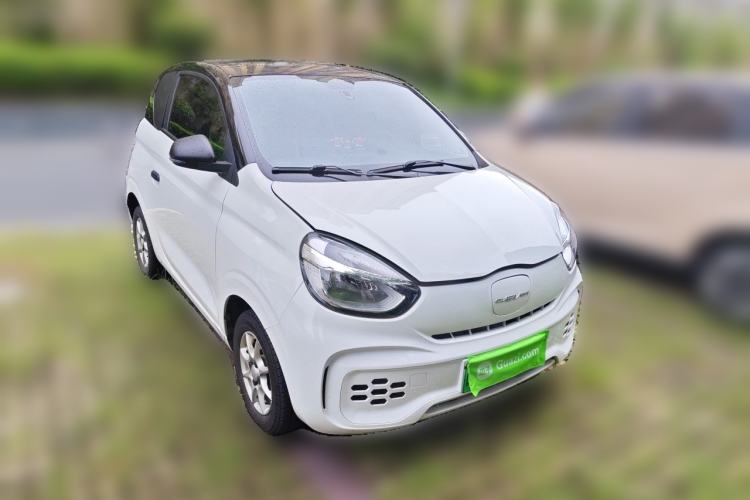 Used Roewe Clever 2022 311km QiQi BoBo Edition Front Right 45 Deg