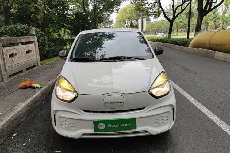 Used Roewe Clever 2022 311km QiQi BoBo Edition Front