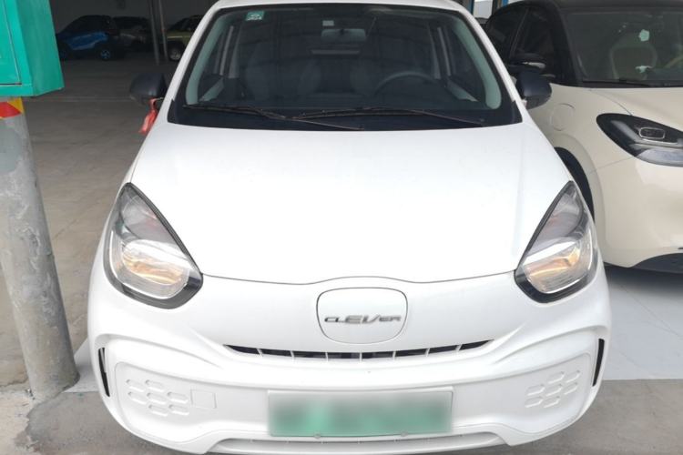 Used Roewe Clever 2022 311km QiQi BoBo Edition Front
