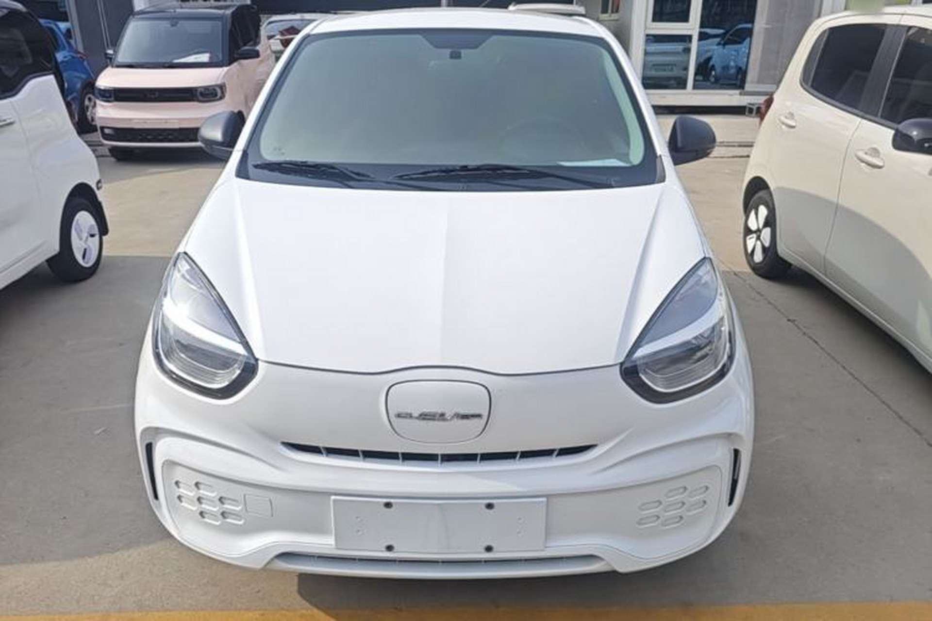 Used Roewe Clever 2022 311km QiQi BoBo Edition Front