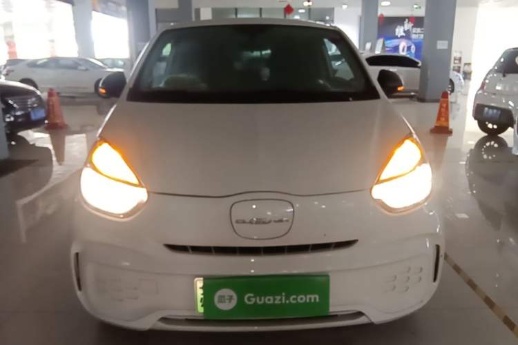 Used Roewe Clever 2022 311km QiQi BoBo Edition Front