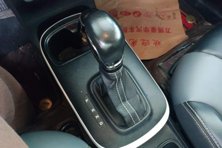 Used Roewe Clever 2022 311km QiQi BoBo Edition Gear Lever