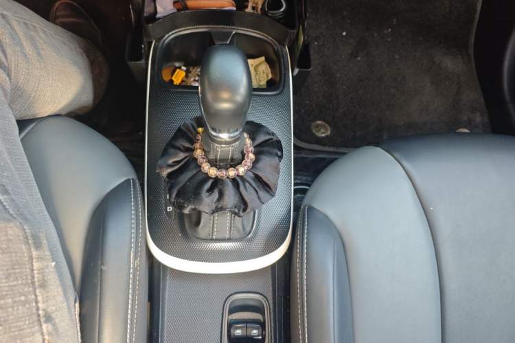 Used Roewe Clever 2022 311km QiQi BoBo Edition Gear Lever