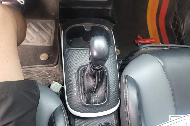 Used Roewe Clever 2022 311km QiQi BoBo Edition Gear Lever