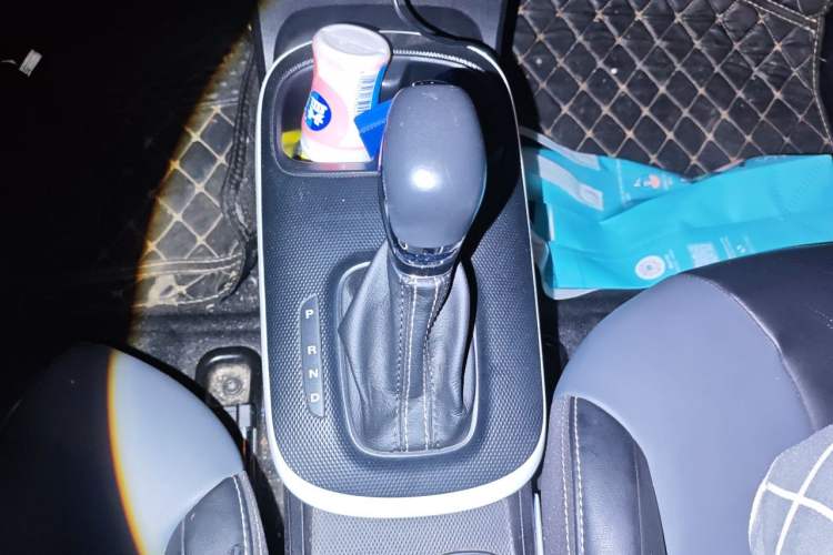 Used Roewe Clever 2022 311km QiQi BoBo Edition Gear Lever