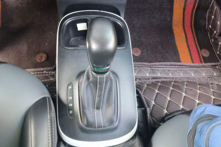 Used Roewe Clever 2022 311km QiQi BoBo Edition Gear Lever