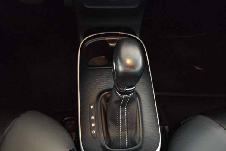 Used Roewe Clever 2022 311km QiQi BoBo Edition Gear Lever