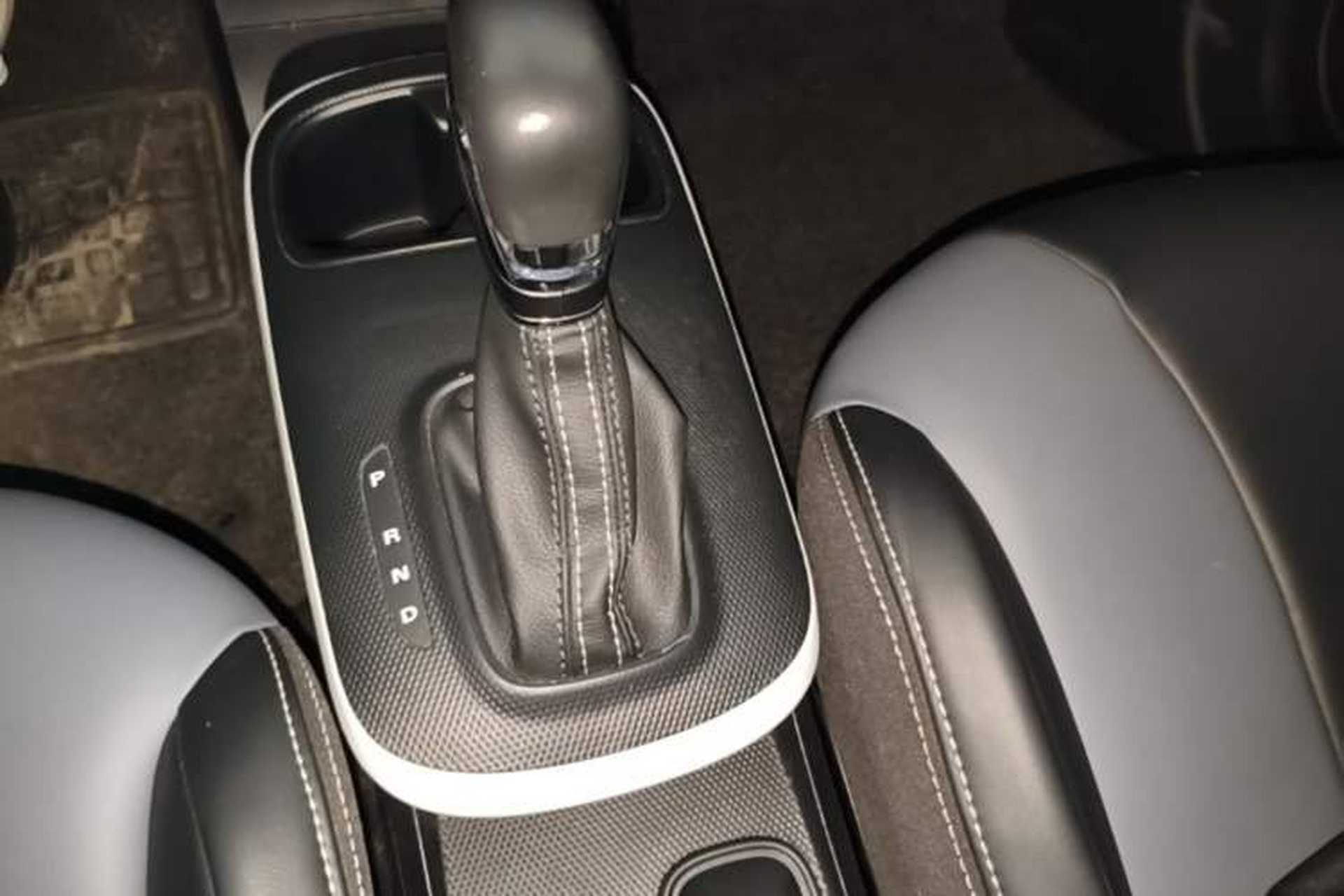 Used Roewe Clever 2022 311km QiQi BoBo Edition Gear Lever