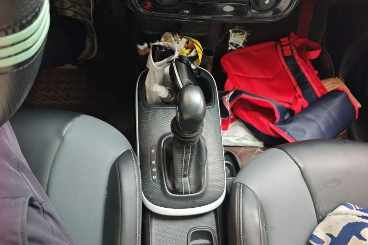 Used Roewe Clever 2022 311km QiQi BoBo Edition Gear Lever