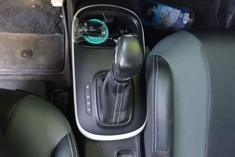 Used Roewe Clever 2022 311km QiQi BoBo Edition Gear Lever