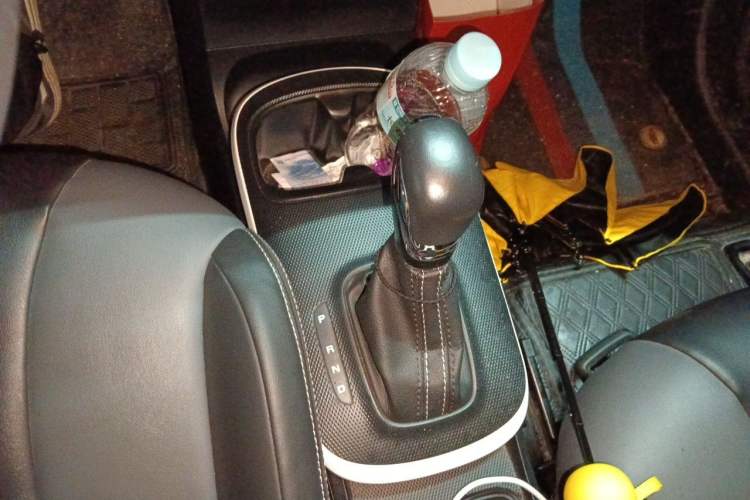 Used Roewe Clever 2022 311km QiQi BoBo Edition Gear Lever