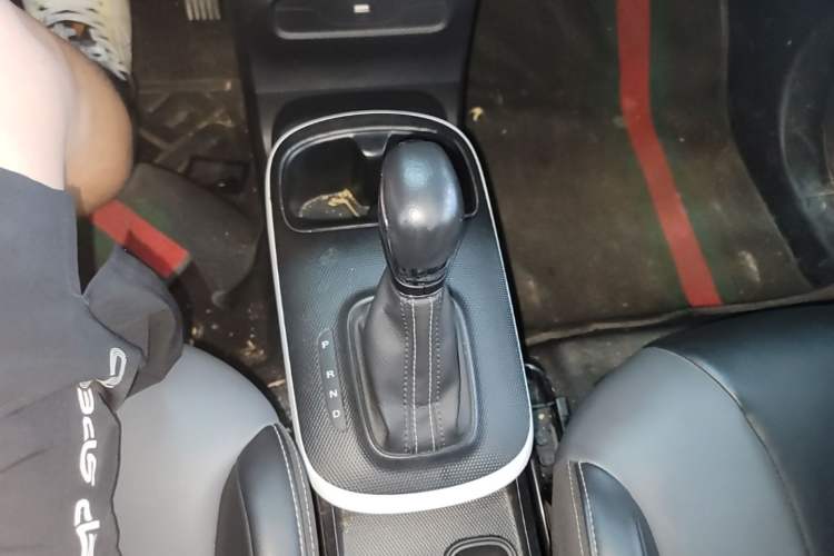 Used Roewe Clever 2022 311km QiQi BoBo Edition Gear Lever