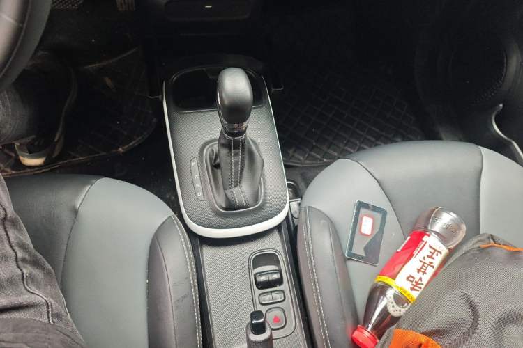 Used Roewe Clever 2022 311km QiQi BoBo Edition Gear Lever