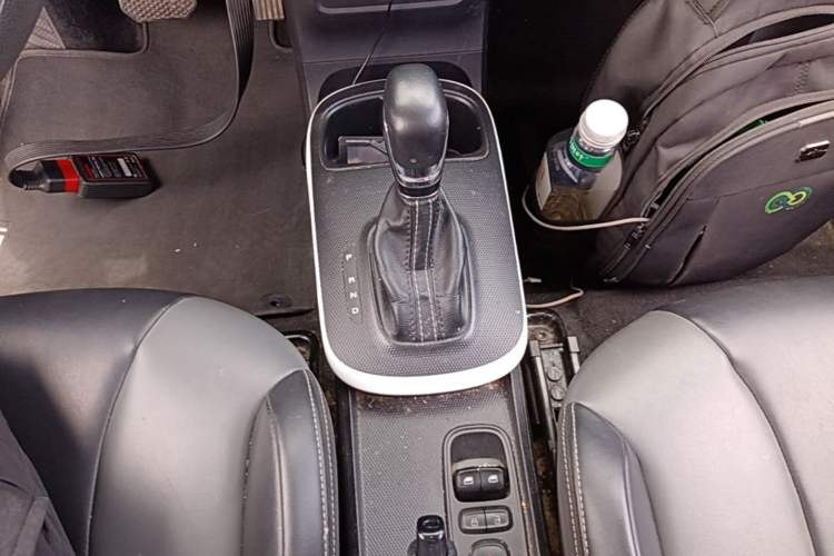 Used Roewe Clever 2022 311km QiQi BoBo Edition Gear Lever