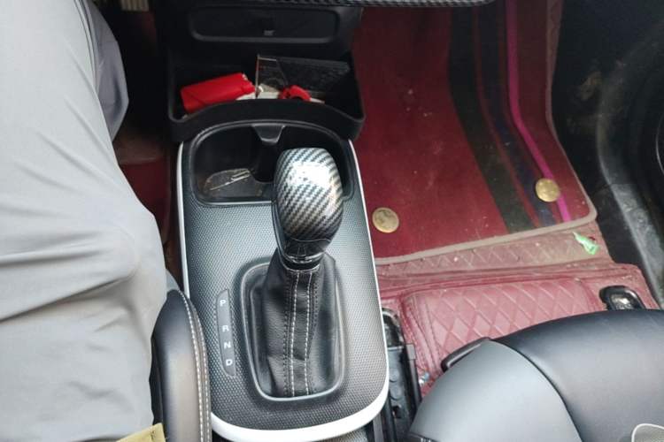 Used Roewe Clever 2022 311km QiQi BoBo Edition Gear Lever