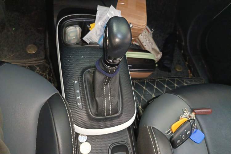 Used Roewe Clever 2022 311km QiQi BoBo Edition Gear Lever