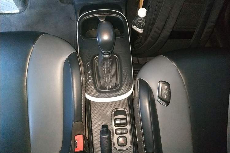 Used Roewe Clever 2022 311km QiQi BoBo Edition Gear Lever