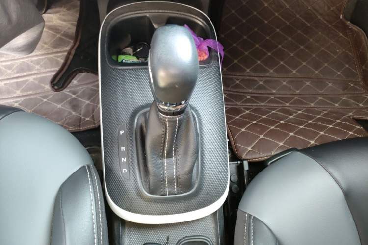 Used Roewe Clever 2022 311km QiQi BoBo Edition Gear Lever