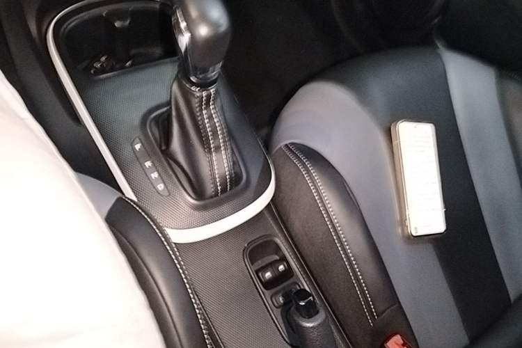 Used Roewe Clever 2022 311km QiQi BoBo Edition Gear Lever