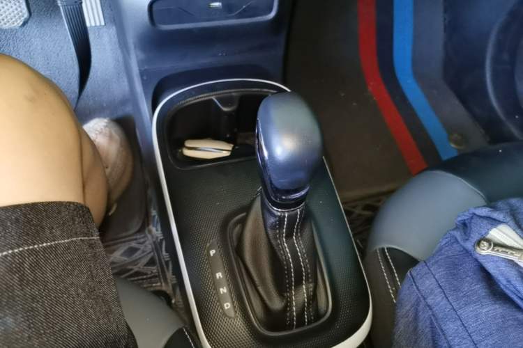 Used Roewe Clever 2022 311km QiQi BoBo Edition Gear Lever