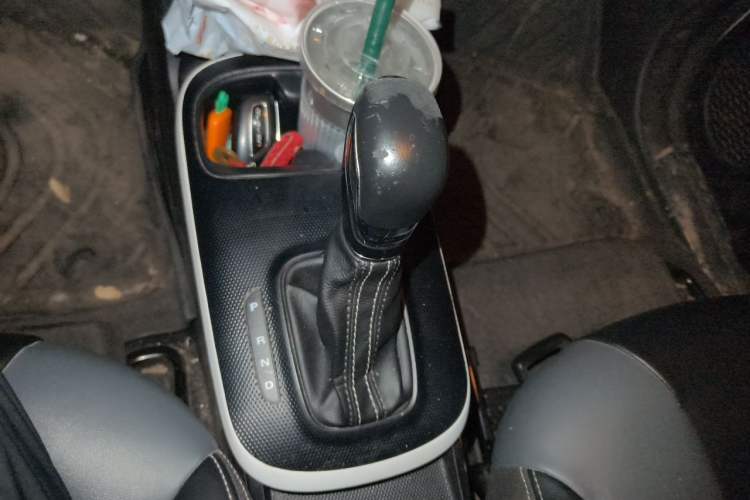 Used Roewe Clever 2022 311km QiQi BoBo Edition Gear Lever