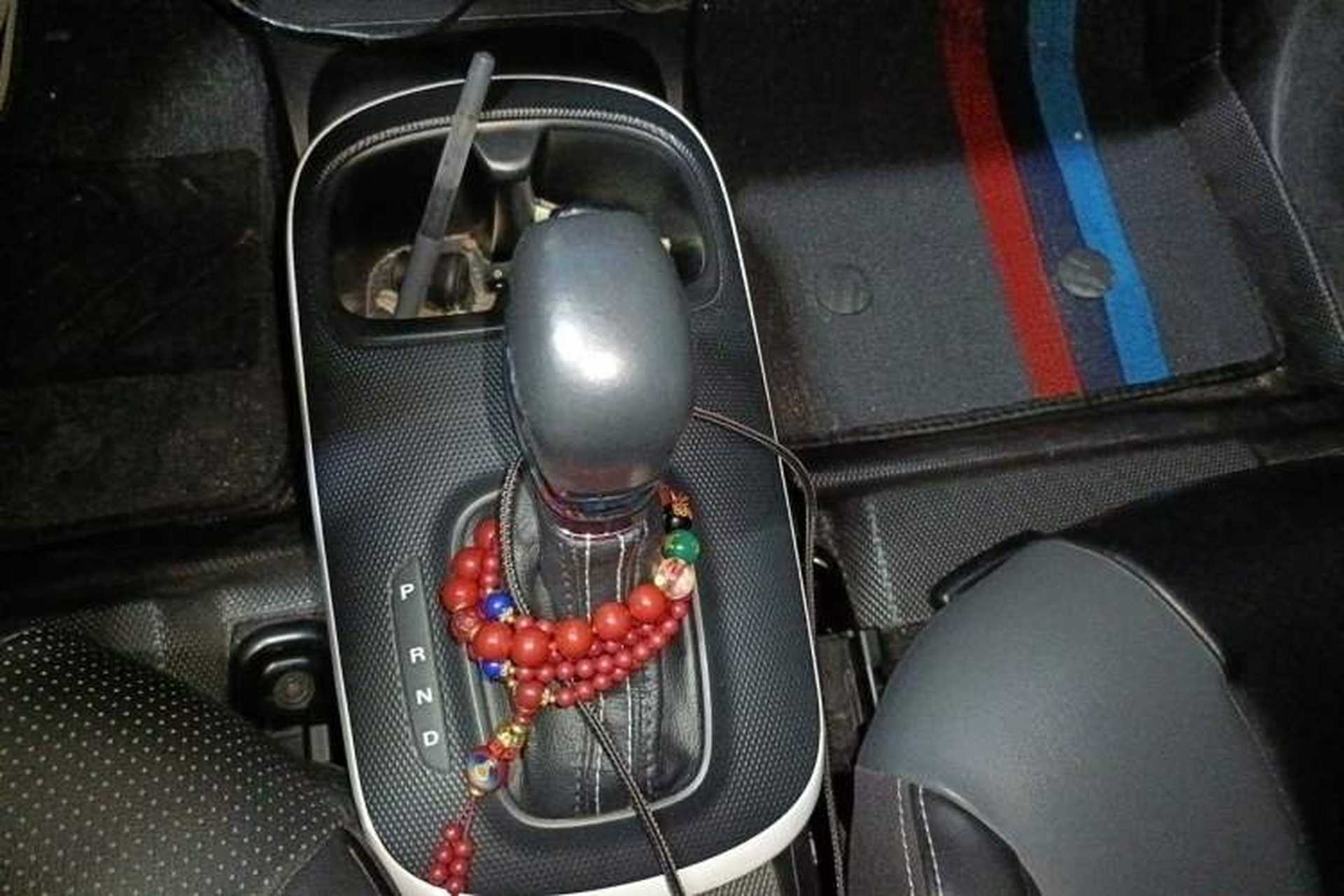 Used Roewe Clever 2022 311km QiQi BoBo Edition Gear Lever