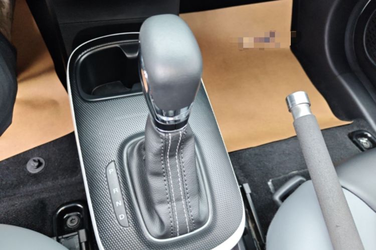 Used Roewe Clever 2022 311km QiQi BoBo Edition Gear Lever