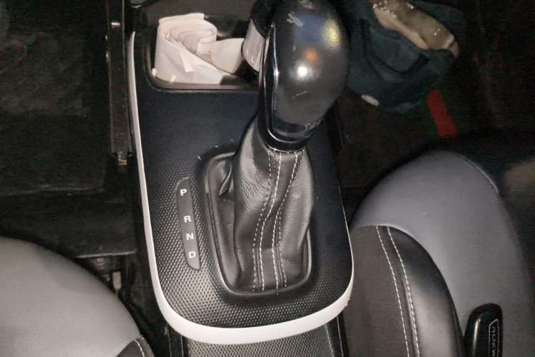 Used Roewe Clever 2022 311km QiQi BoBo Edition Gear Lever