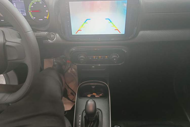 Used Roewe Clever 2022 311km QiQi BoBo Edition Gear Lever