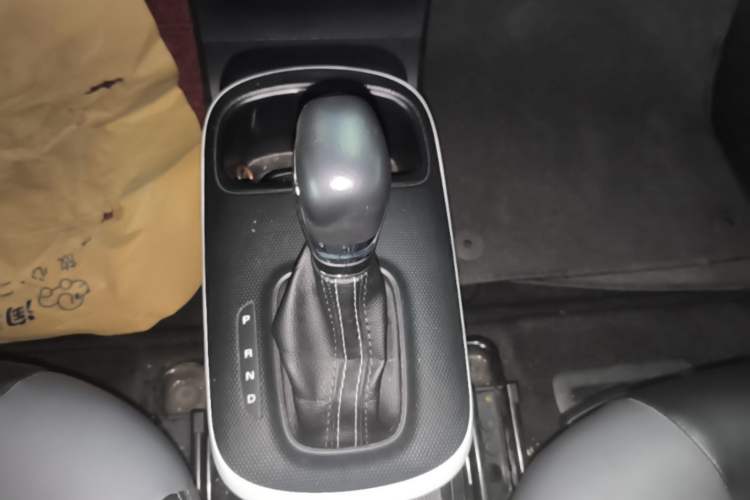 Used Roewe Clever 2022 311km QiQi BoBo Edition Gear Lever