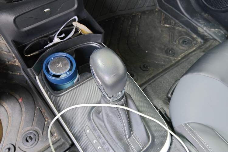 Used Roewe Clever 2022 311km QiQi BoBo Edition Gear Lever