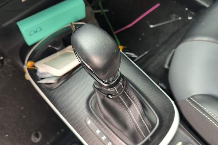 Used Roewe Clever 2022 311km QiQi BoBo Edition Gear Lever