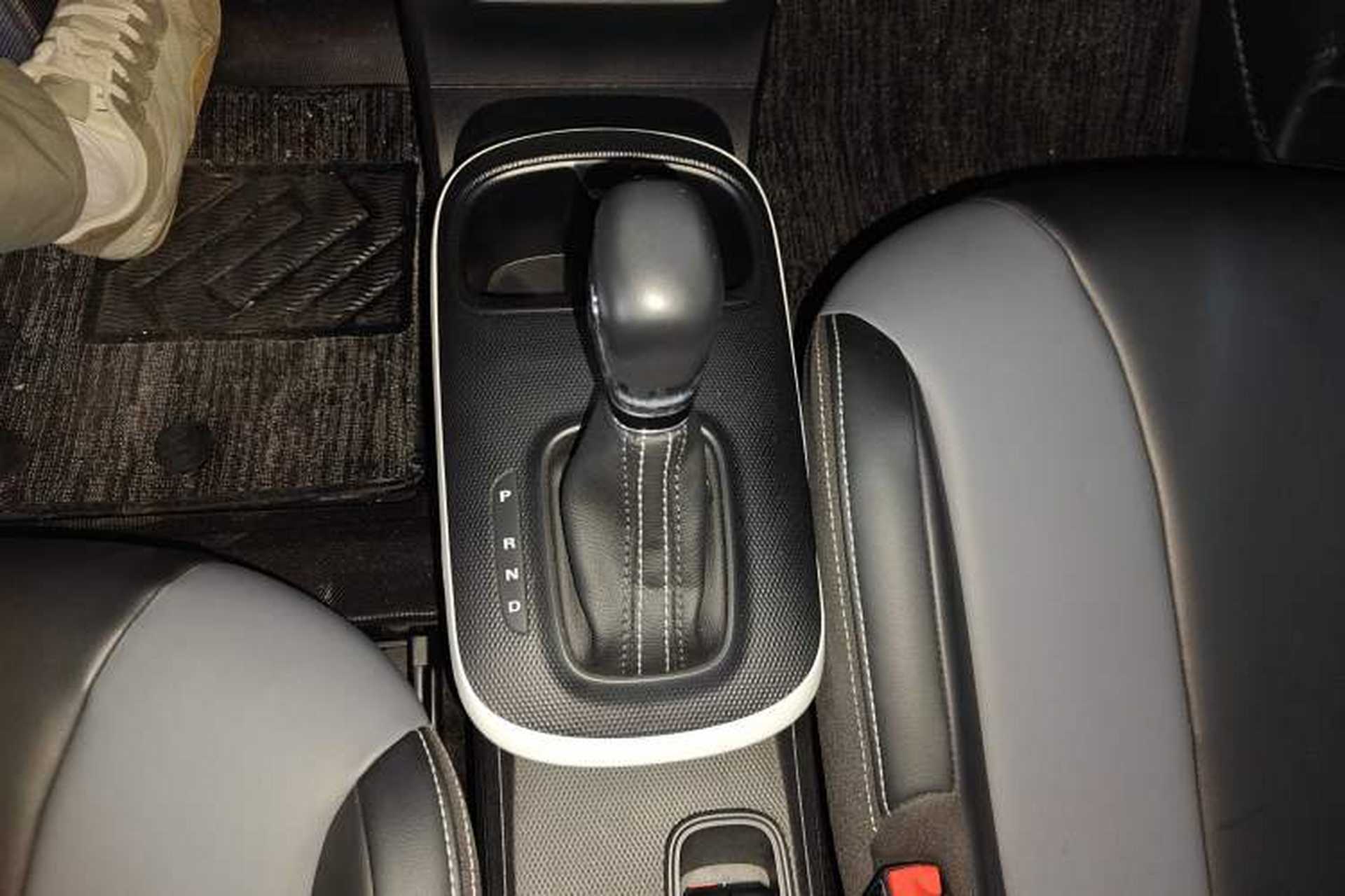 Used Roewe Clever 2022 311km QiQi BoBo Edition Gear Lever