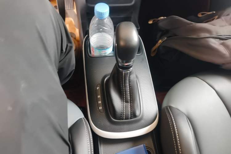 Used Roewe Clever 2022 311km QiQi BoBo Edition Gear Lever