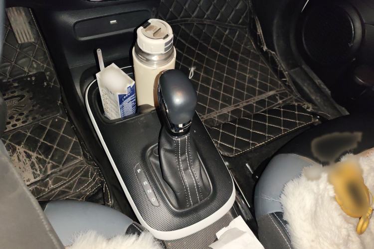 Used Roewe Clever 2022 311km QiQi BoBo Edition Gear Lever